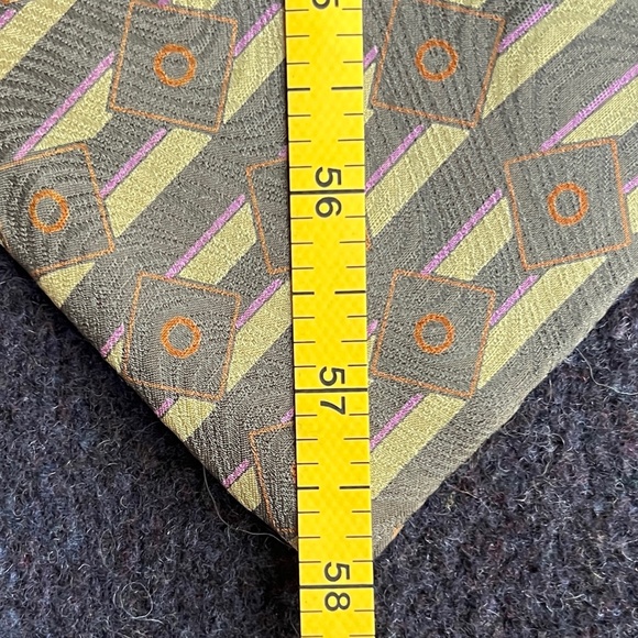 Giorgio Armani Neck Tie - Picture 4 of 5